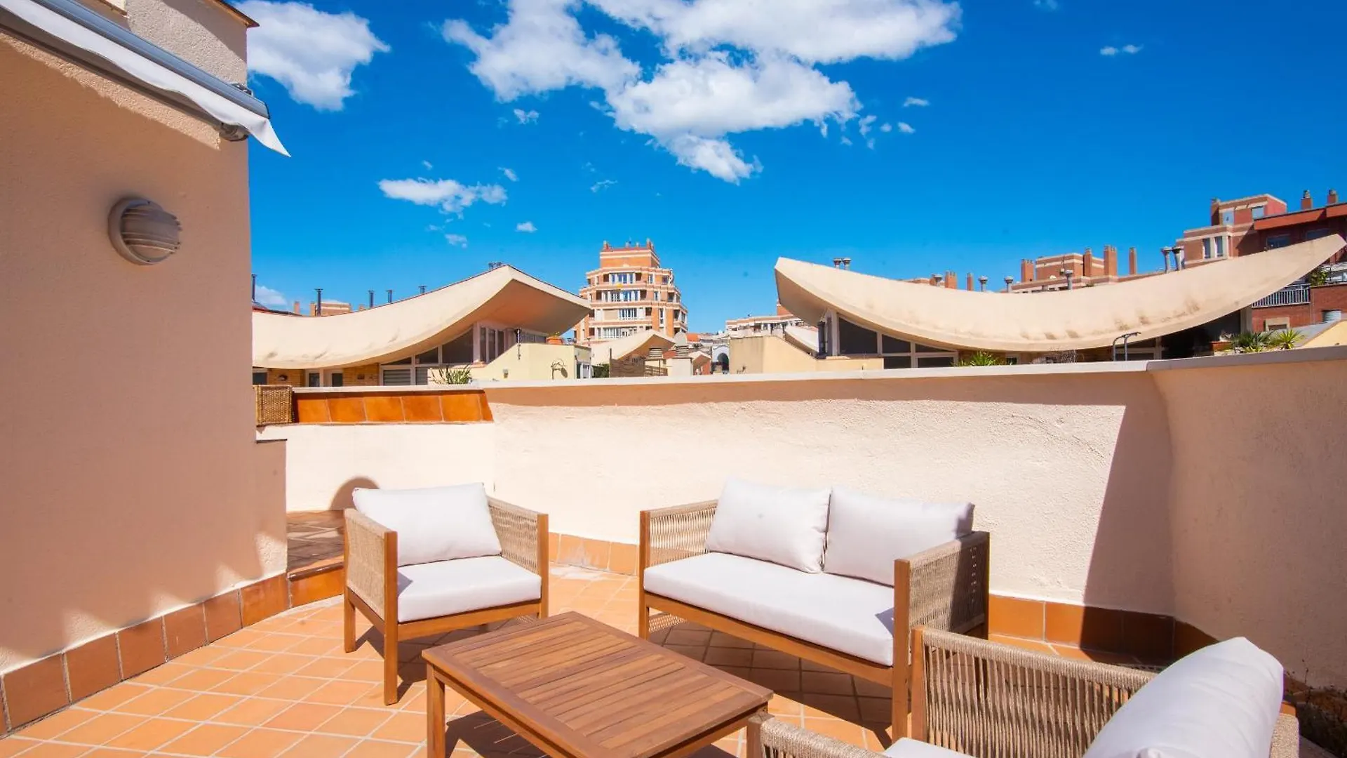 Casa Jasmine Family Villa Near The Beach Barcelona 0*,  Spain